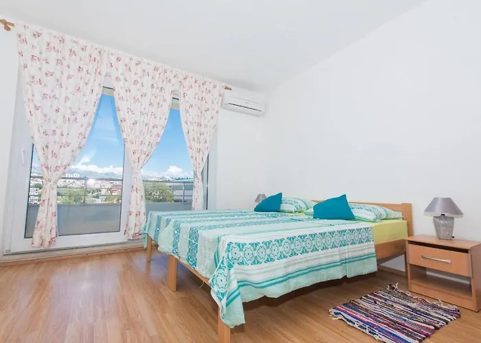 Dzeki Lejlighed Split