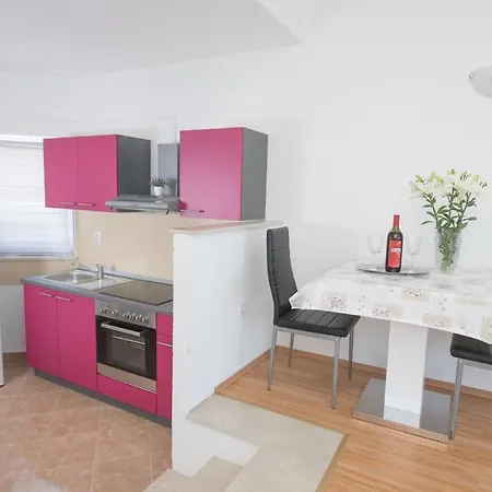 Dzeki Апартаменты