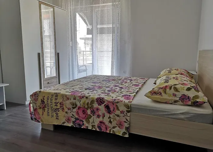 Dzeki Lejlighed Split